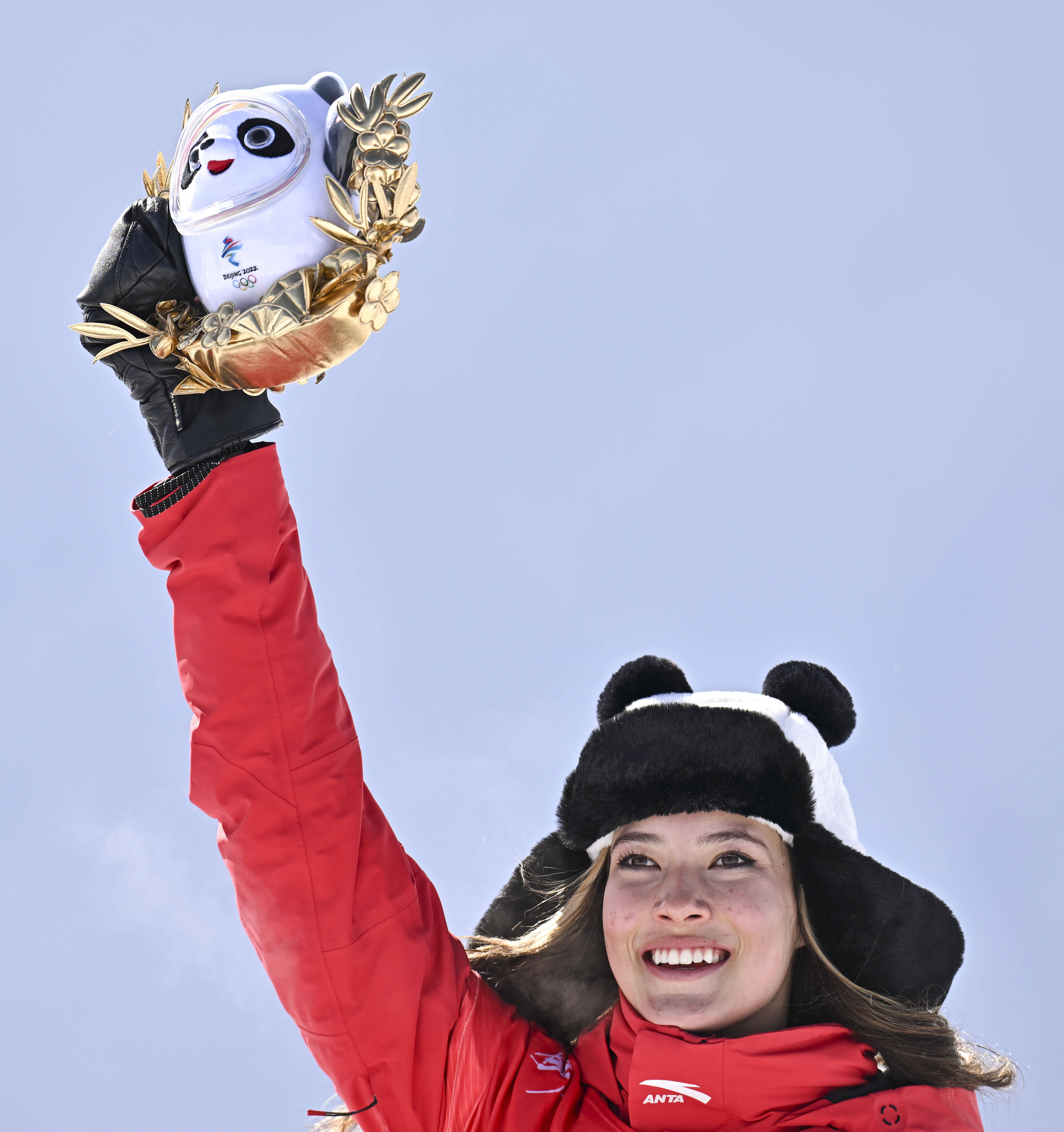 关于谷爱凌自由式滑雪再夺金，冬奥会双冠王的信息